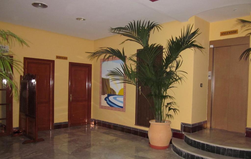 Hotel San Vicente - Centro Playa Conil De La Frontera